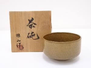 桂山造　結晶釉茶碗